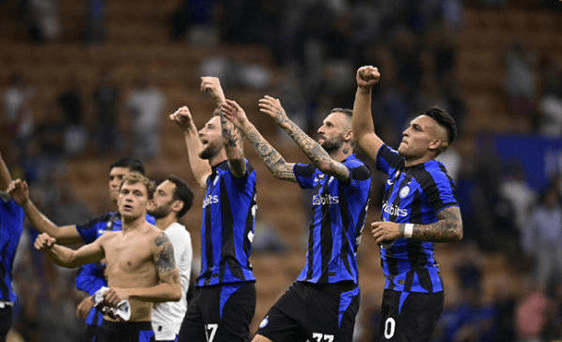 张外龙：向余望是中国足球未来的重要资源，我曾帮他重建信心