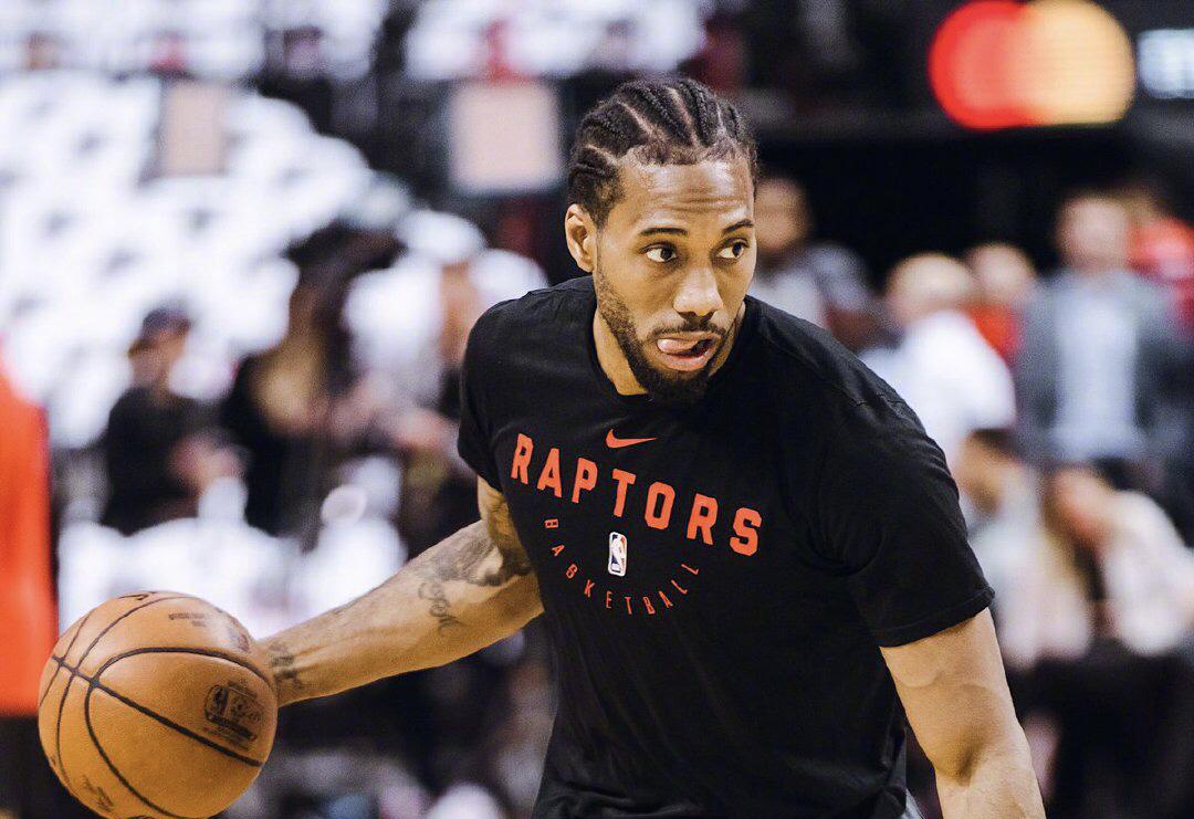 东体：在申花跟训的谢初筠生在澳洲