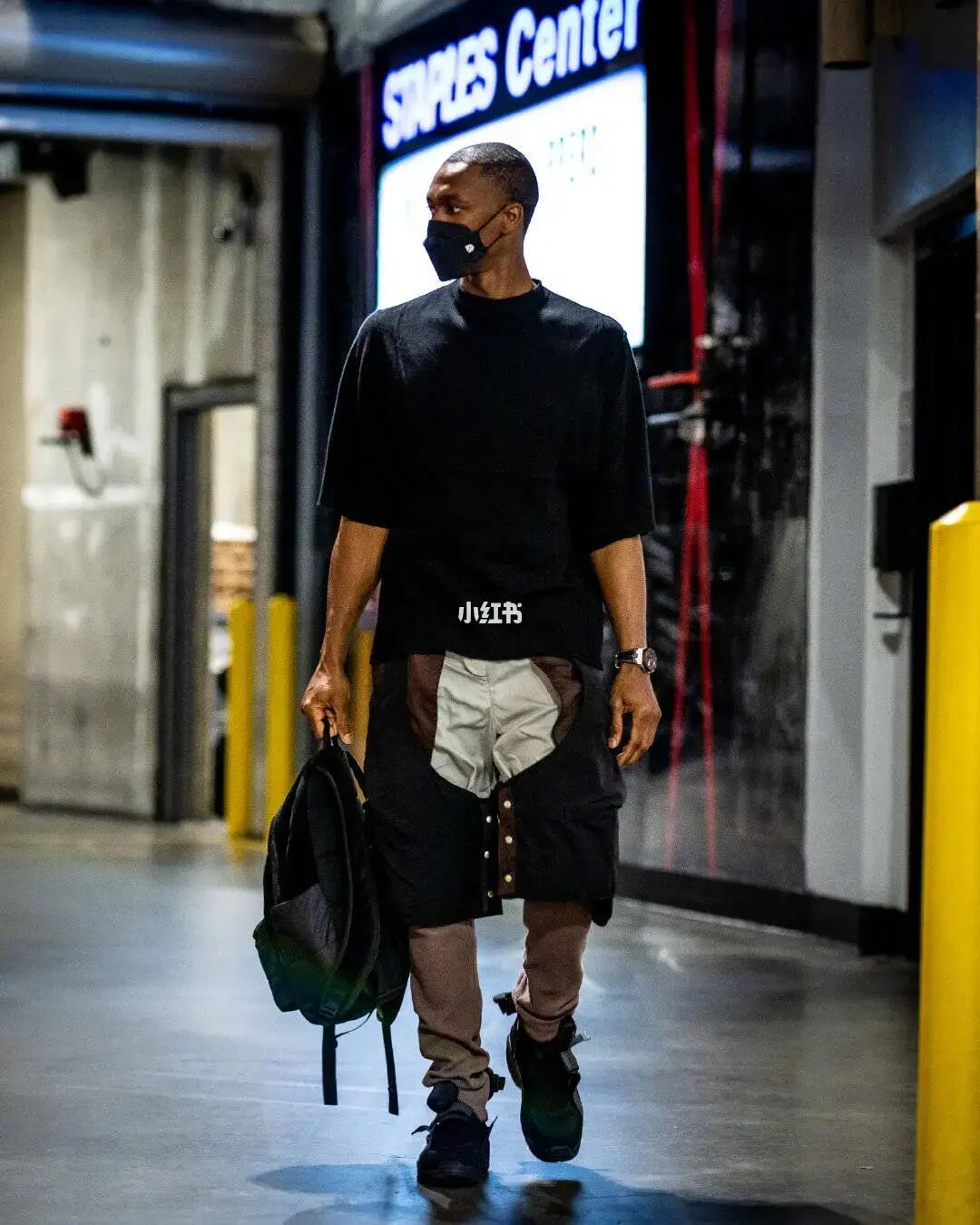 爱篮球 场上见!“独腿斗士”骆祥健的篮球路