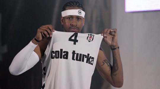 5人得分20+，对手三分12中1，核心被罚下，这都还输？真的没救了