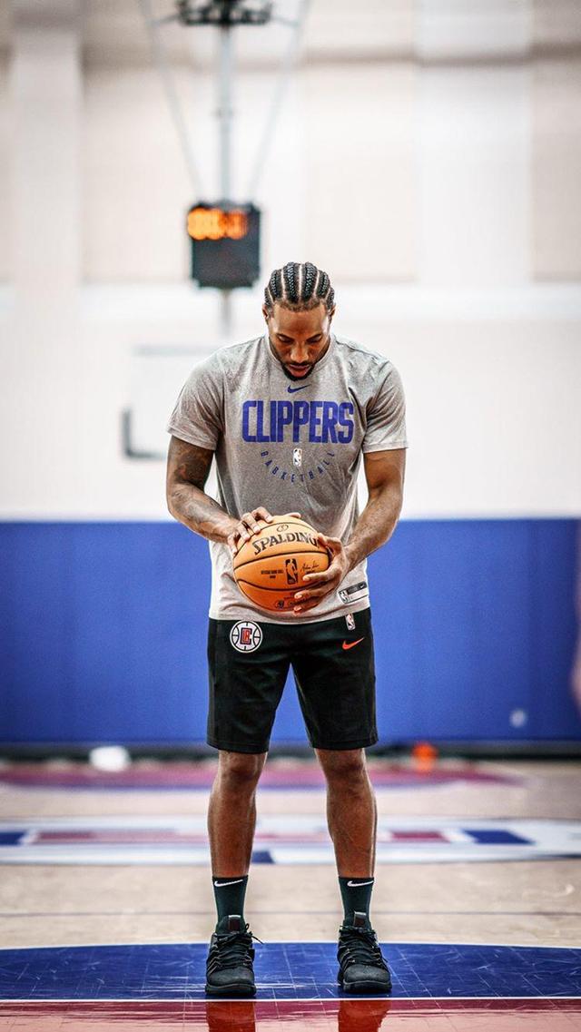 太攀蛇官方：队内得分王麦克维由于孩子出生，缺席今日对阵老鹰